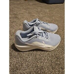 Like New Nike Downshifter 13 Road Running Shoes FZ3088-402 Blue Women size 8.5